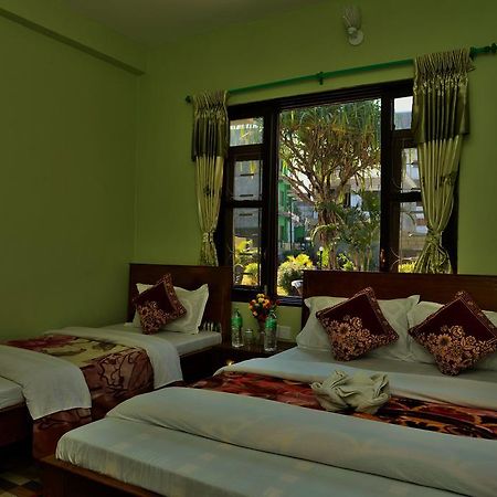 Hotel Mandala Pokhara Extérieur photo
